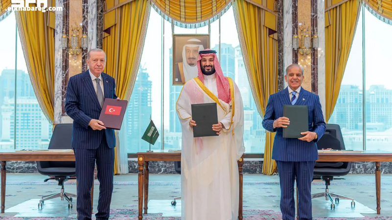 اتفاقية مكة.. تكتل ثلاثي لتعزيز 